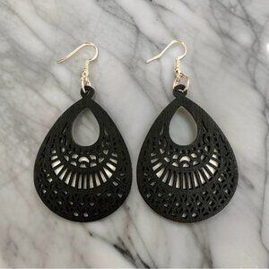 ⭐️ 5 for $25 Natural Wood Black Painted Lightweight Carved Earrings